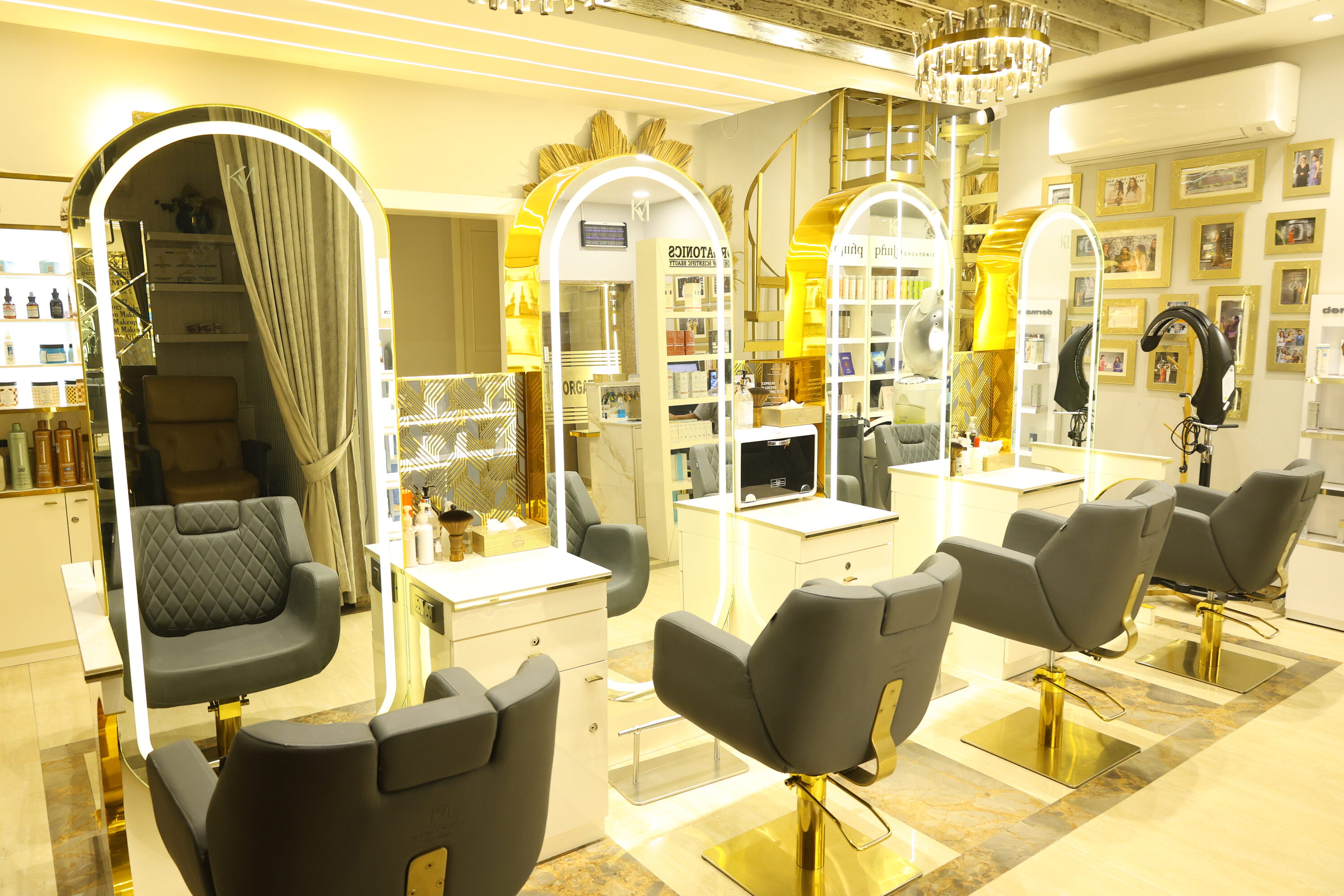 Unisex Salon