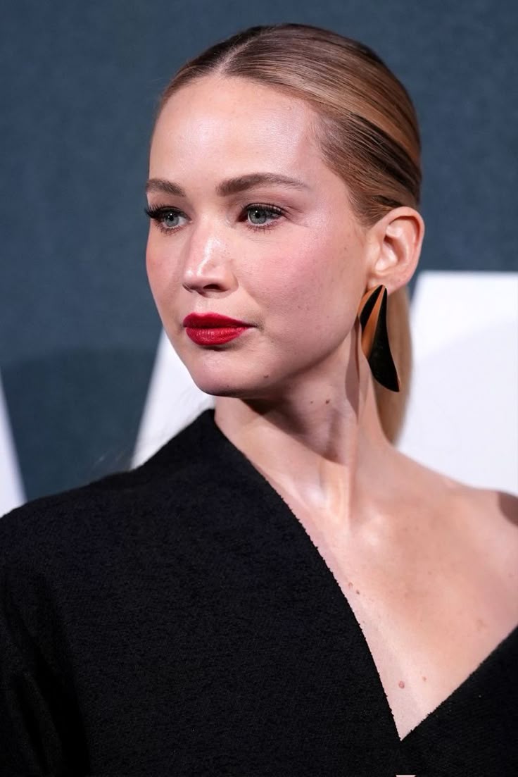 Red Carpet Facial Treatment – Luxury Glow Therapy at KM Orgatonics