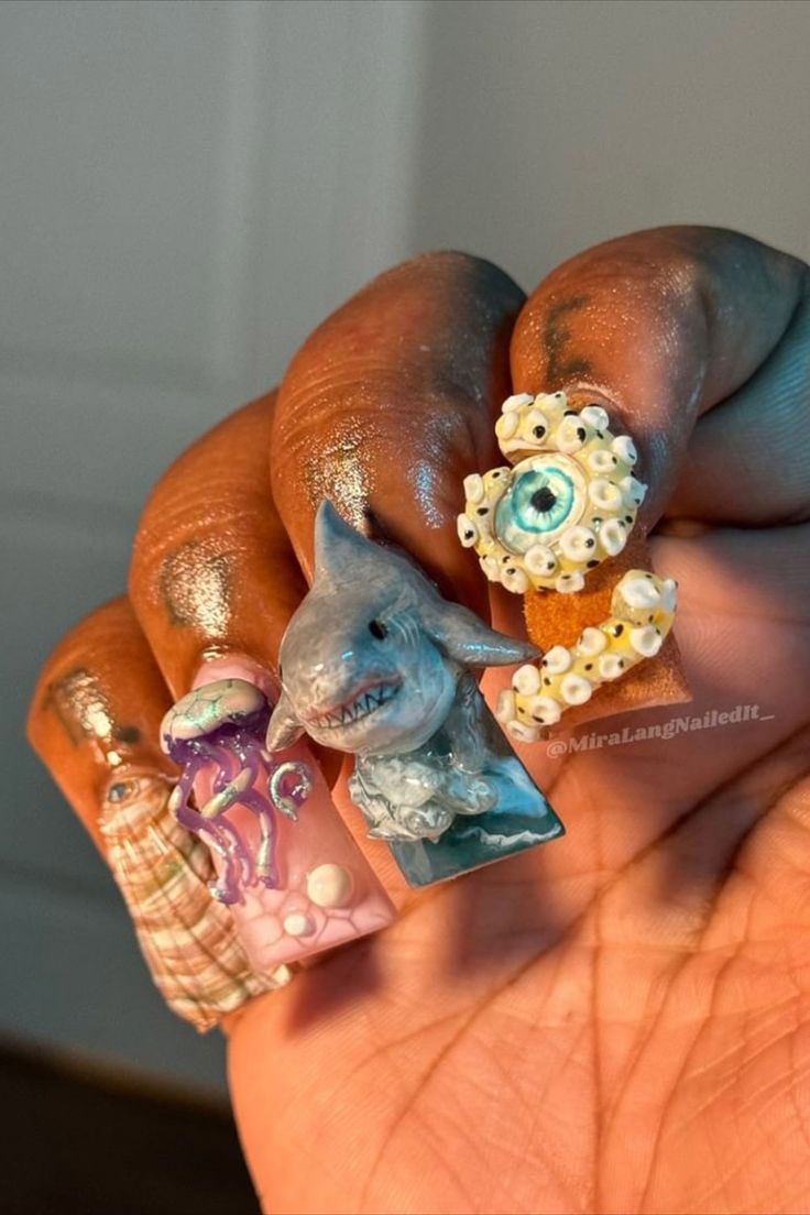 2D and 3D Nail Art Designs