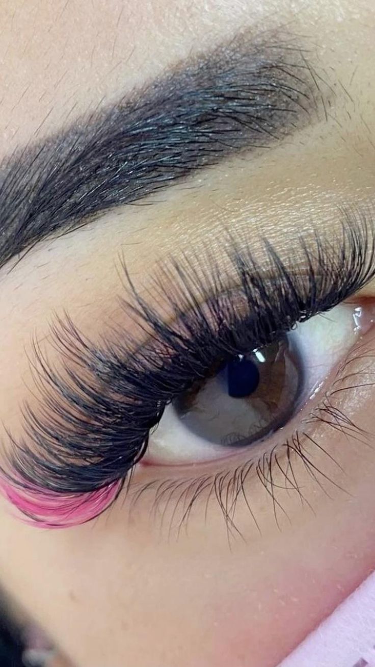 Hybrid Lash Extension - Balanced & Textured Look